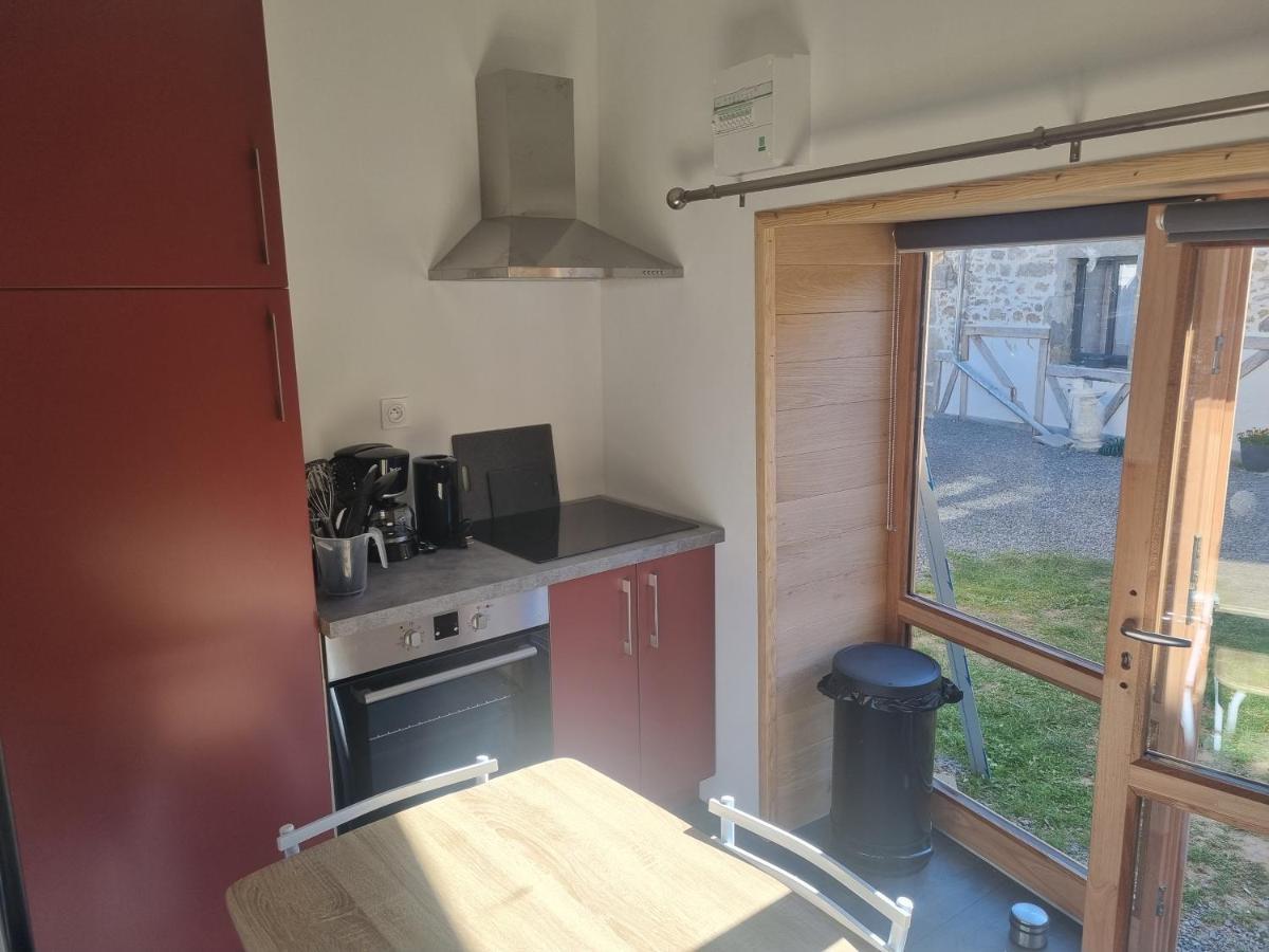 Brigueuil Jolie Petite Maison Dans Village Fortifie מראה חיצוני תמונה